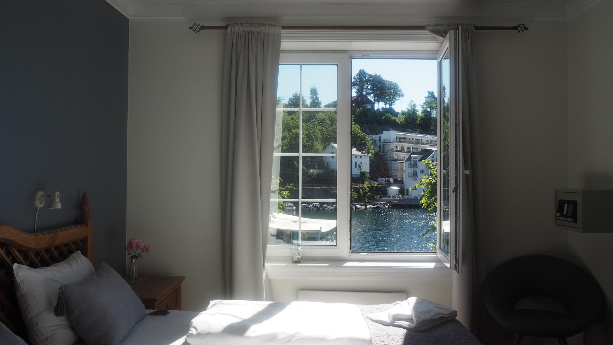 Tvedestrand Fjordhotell - Unike Hoteller Exterior foto